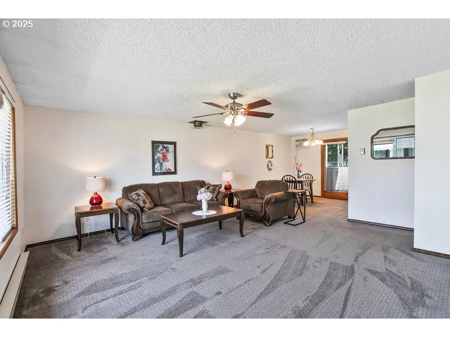 569 NE Fleming Ave, Gresham, OR 97030 - Image #3