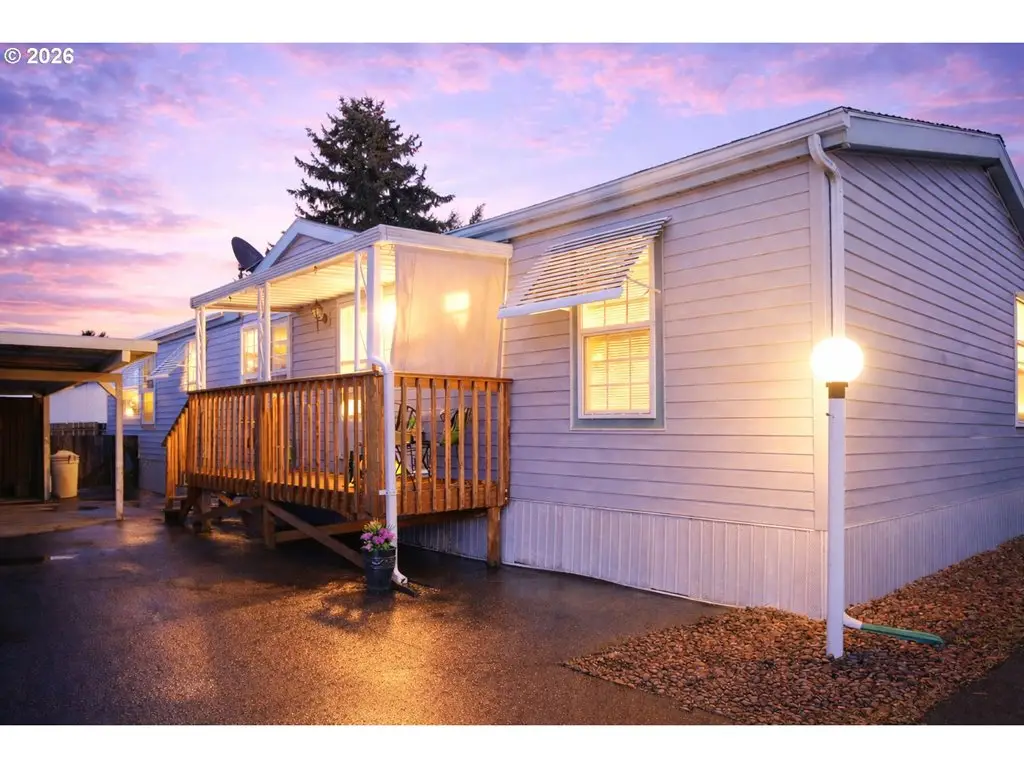 32935 SW Oakview Ct, Cornelius, OR 97113 - Image #1