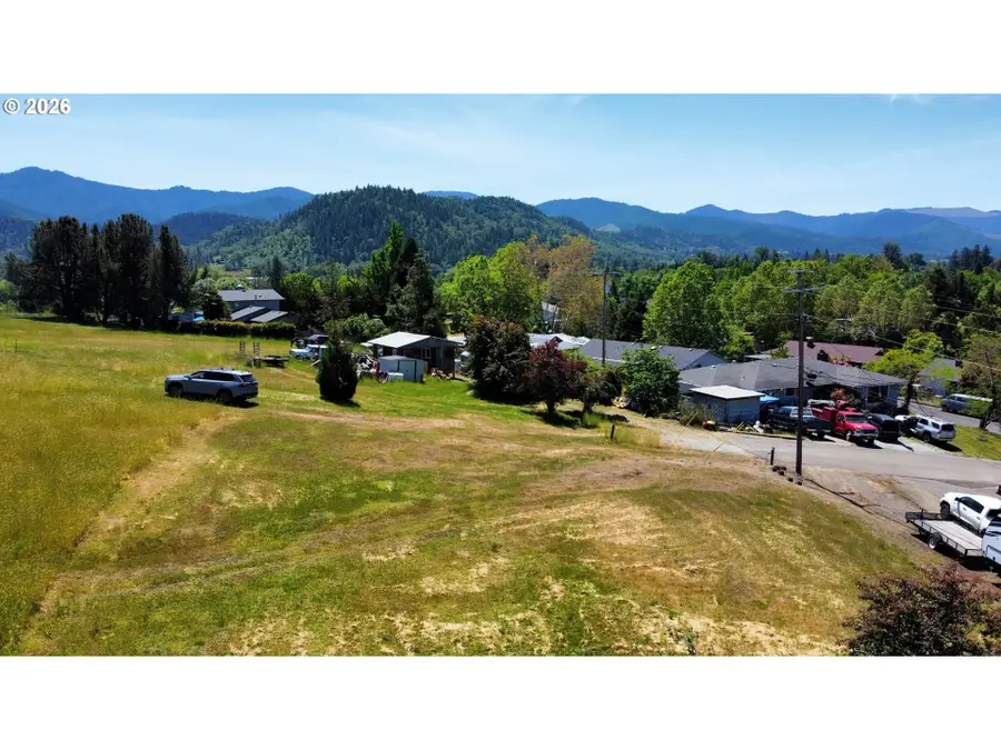 0 Cedar St #35, Riddle, OR 97469 - #2