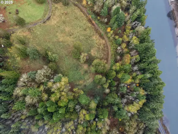 205 Newt Estates Rd, Longview, WA 98632