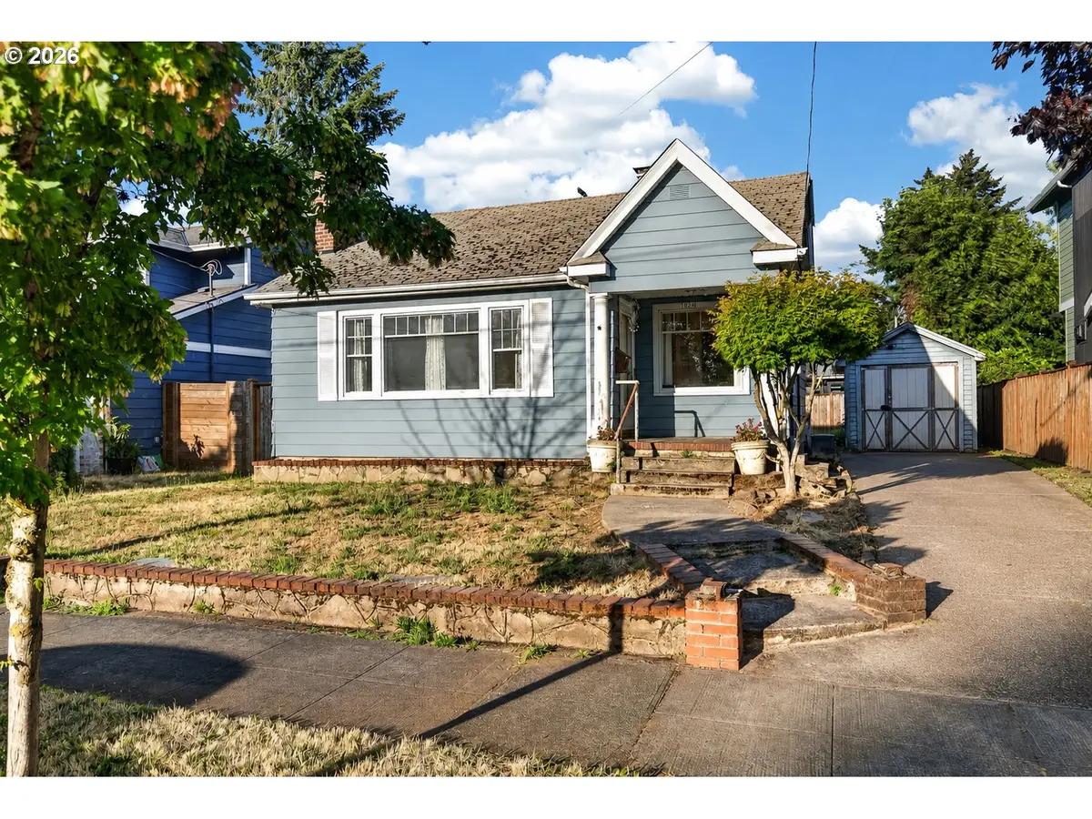 7024 N Burrage Ave, Portland, OR 97217 - #1