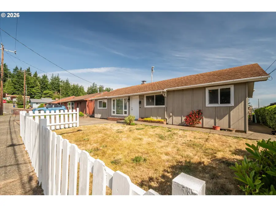 2150 Maine St, North Bend, OR 97459 - #3