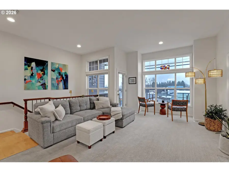 524 NE Bridgeton Rd, Portland, OR 97211 - #3