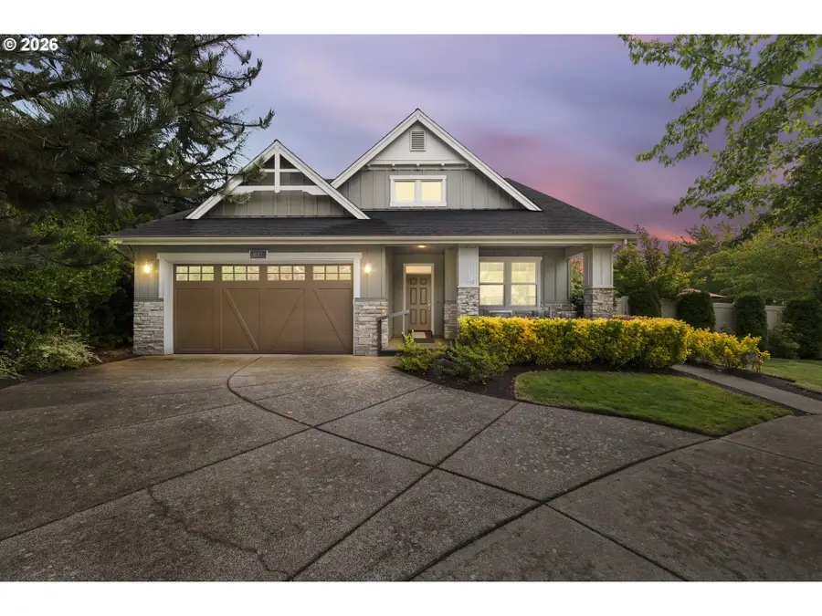 641 Troon Ave, Woodburn, OR 97071 - #2