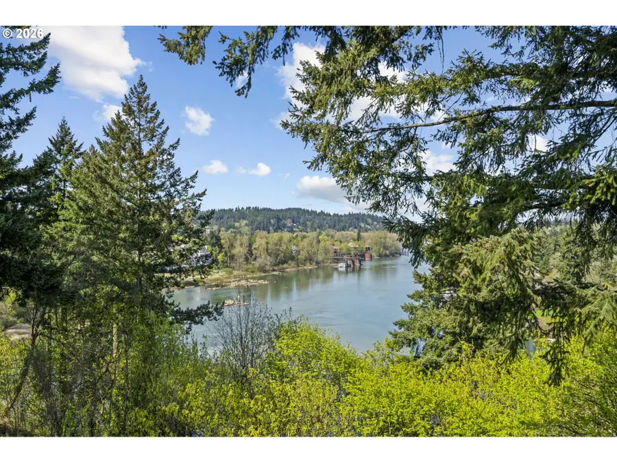 200 Burnham Rd #311, Lake Oswego, OR 97034 - #3