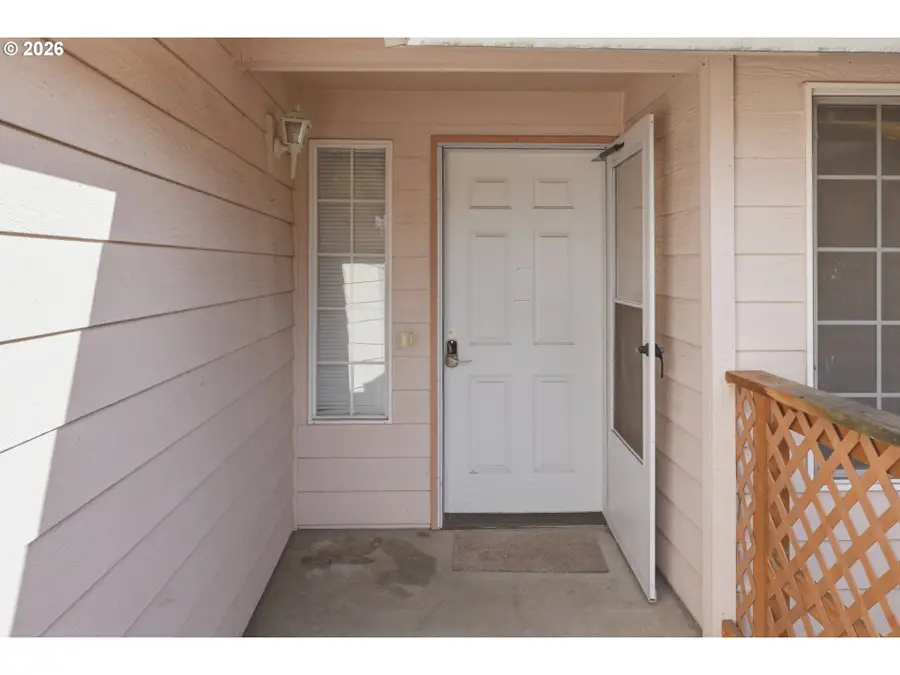 2355 S Ginger St, Cornelius, OR 97113 - #3