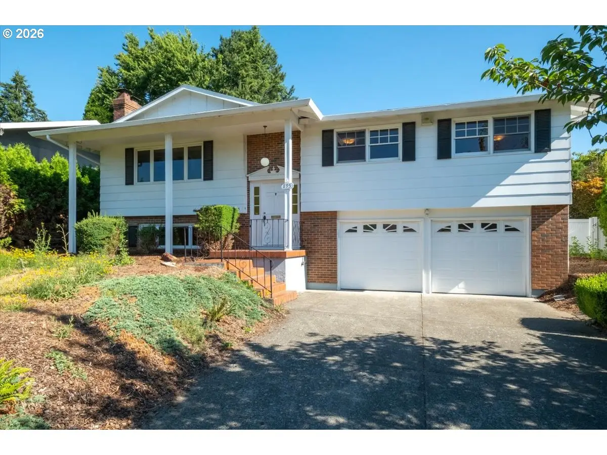 895 NW 3rd St, Gresham, OR 97030 - #1