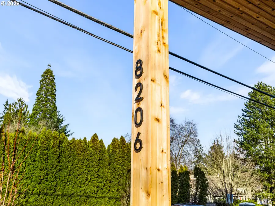 8206 SW 46th Ave, Portland, OR 97219 - Image #2