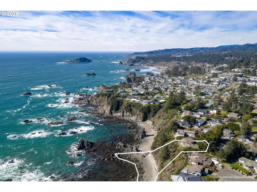 201 Allen Lane, Brookings, OR 97415 - #3