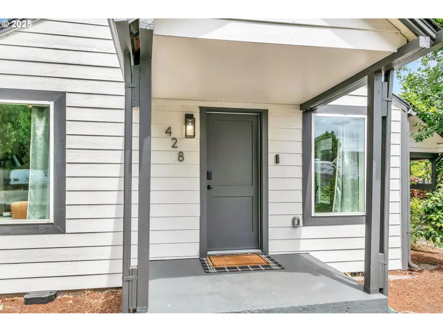 428 W Centennial Blvd, Springfield, OR 97477 - #3