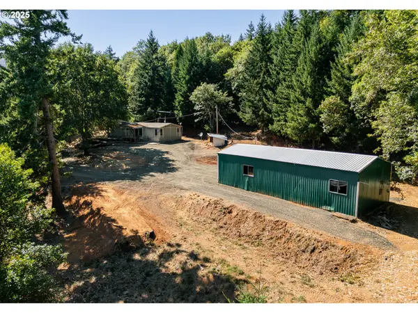 281 Callahan Rd, Roseburg, OR 97471