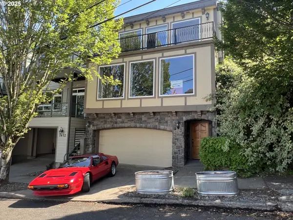 1616 SW Montgomery St, Portland, OR 97201