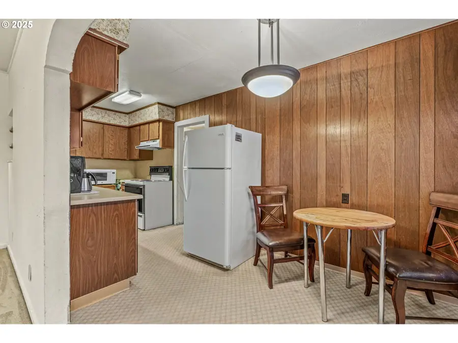 2843 Hemlock St, Longview, WA 98632 - Image #3