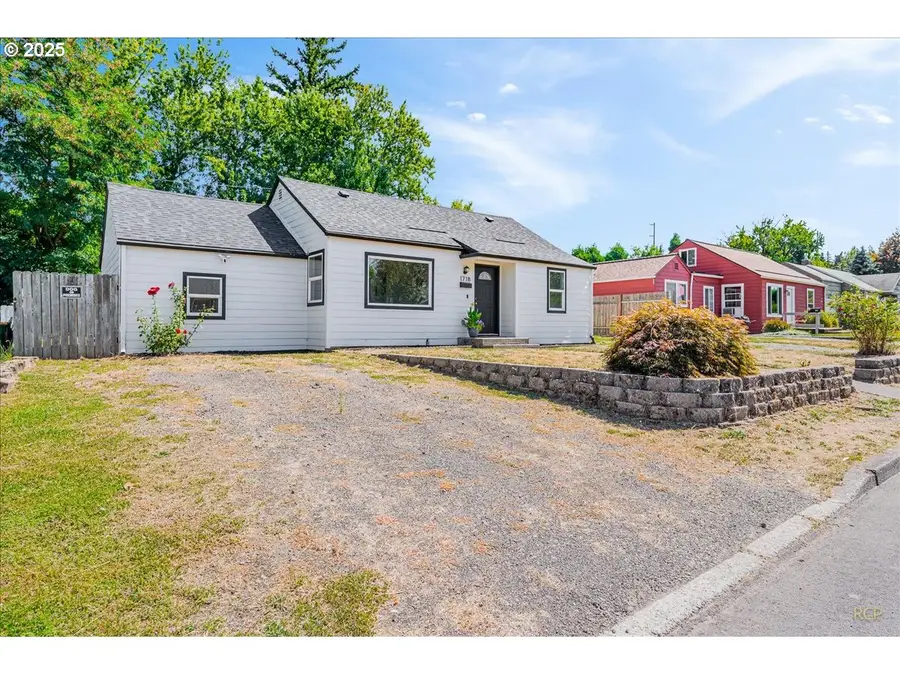 1718 NE Walnut Ave, Wood Village, OR 97060 - Image #3