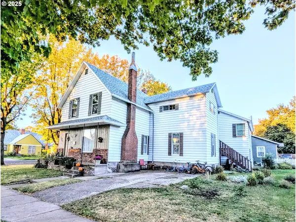 1802 3rd St, LaGrande, OR 97850