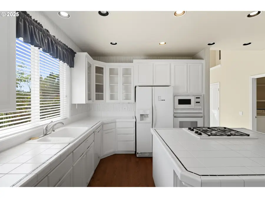 16190 NW Canterwood Way, Portland, OR 97229 - Image #3