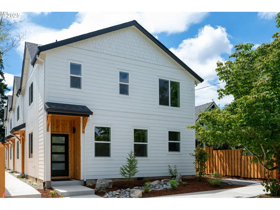 8352 NE Holladay St, Portland, OR 97220 - Image #2