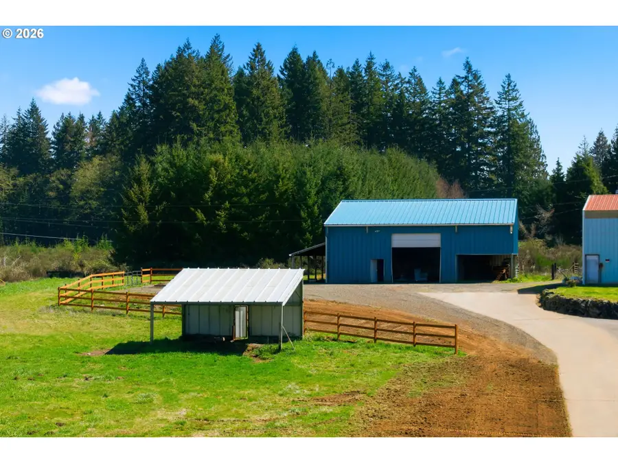 26122 SE 452nd Ave, Sandy, OR 97055 - #3