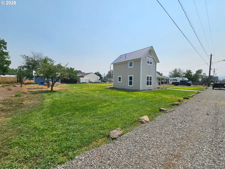 867 S 3rd St, Union, OR 97883 - #3