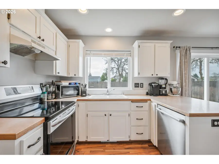 1828 Schneiter Dr, Longview, WA 98632 - #3