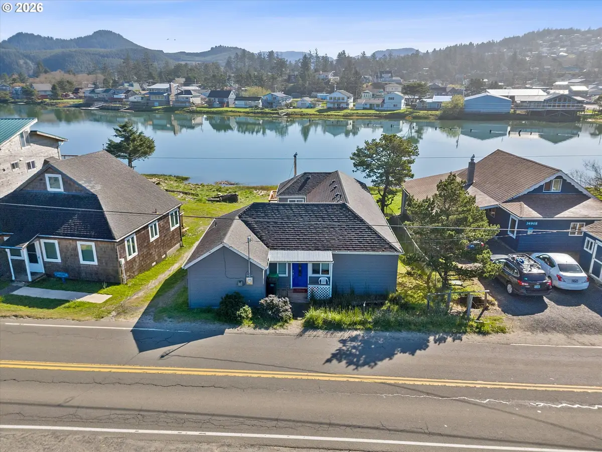 34885 Cape Kiwanda Dr, Pacific City, OR 97135 - #1
