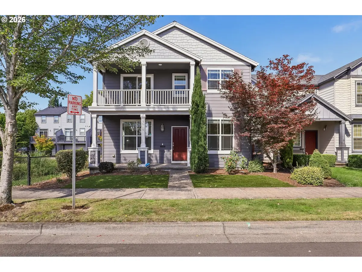 3205 SE White Oak Ave, Hillsboro, OR 97123 - #1