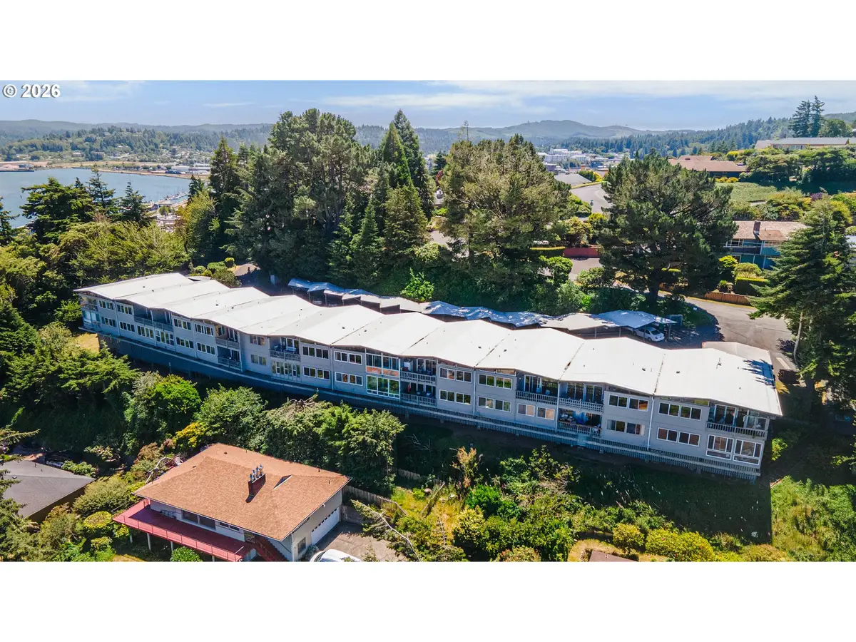 290 N 3rd Ct #7, Coos Bay, OR 97420 - #1