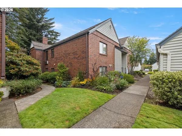 15015 NE Sacramento St #51, Portland, OR 97230