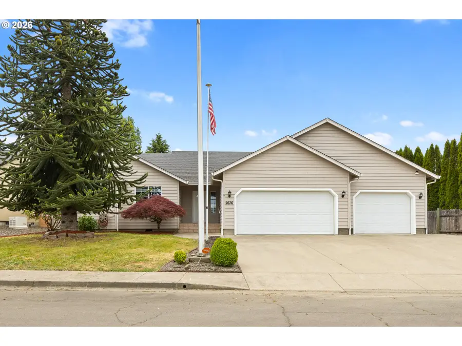 2676 Westlake Ave, Sutherlin, OR 97479 - #3