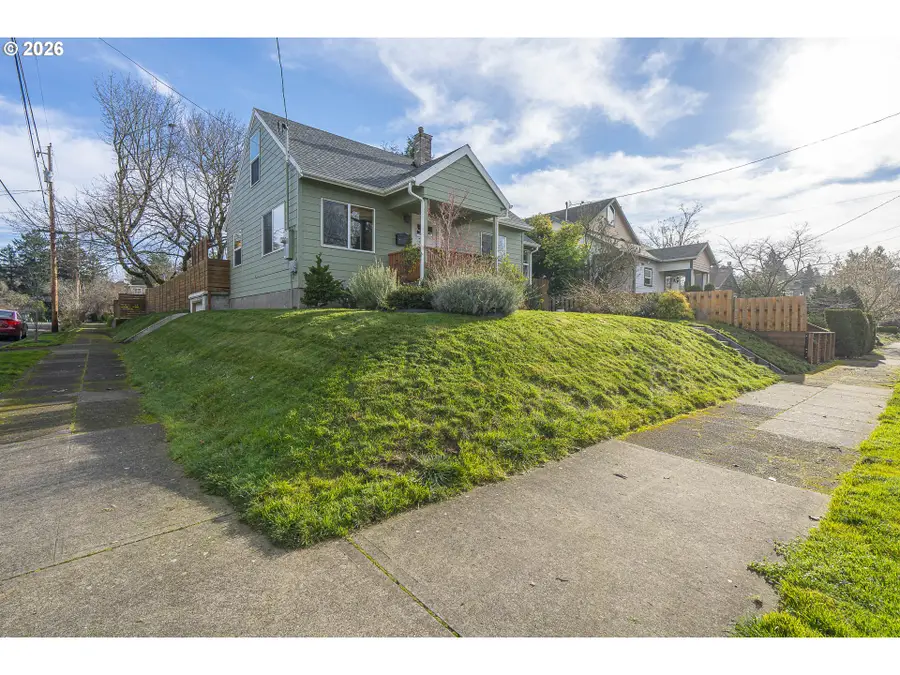 730 NE 63rd Ave, Portland, OR 97213 - Image #2