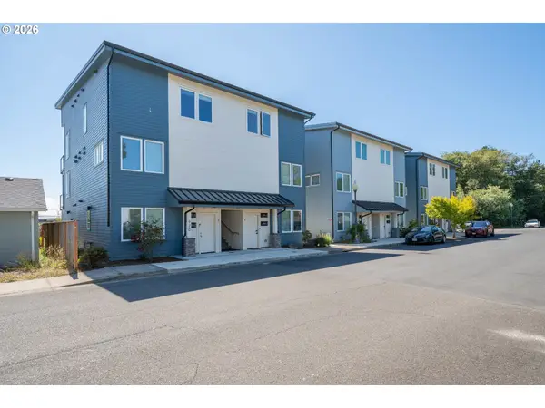 920 SW 48th St, LincolnCity, OR 97367