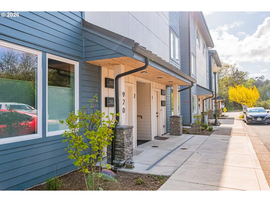 920 SW 48th St, Lincoln City, OR 97367 - #2