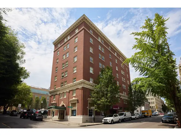 1005 SW Park Ave #703, Portland, OR 97205