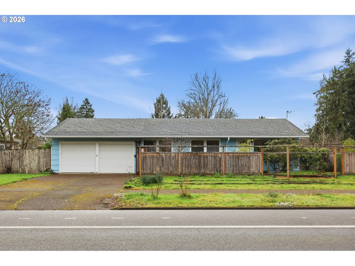 2710 NW Garfield Ave, Corvallis, OR 97330 - #1