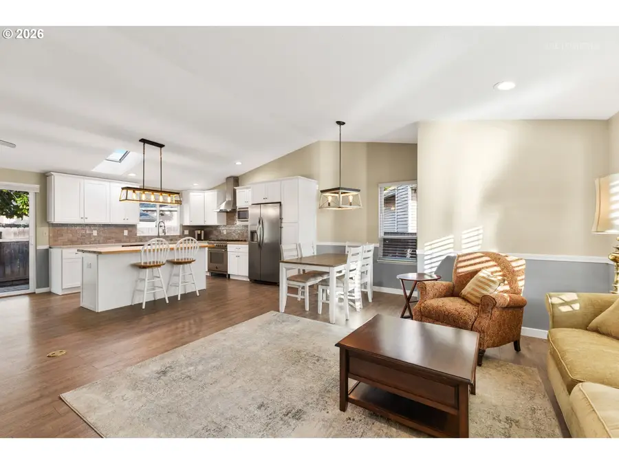 21140 NW Cannes Dr, Portland, OR 97229 - Image #3