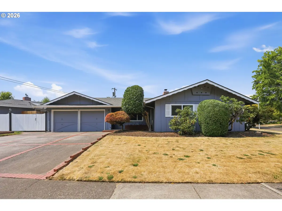 6355 SW King Blvd, Beaverton, OR 97008 - #1