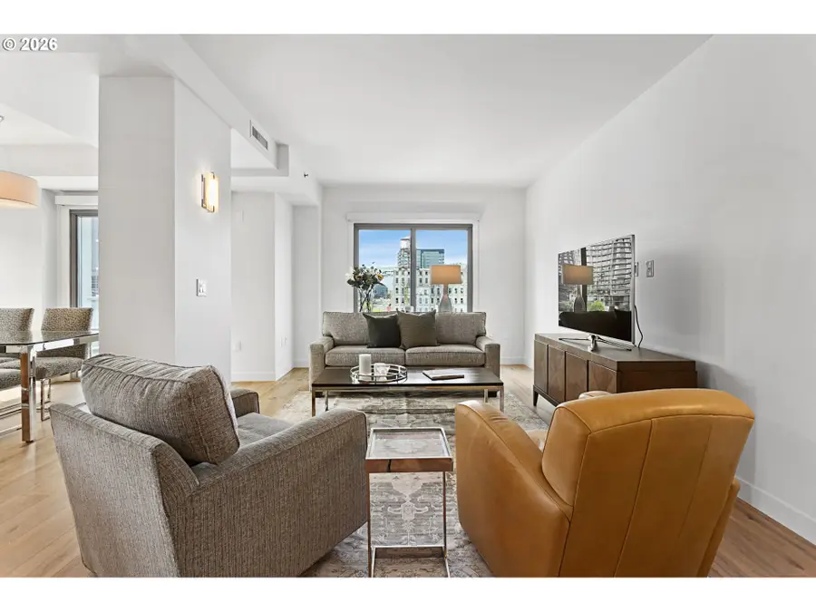 1310 NW Naito Pkwy #707, Portland, OR 97209 - #3