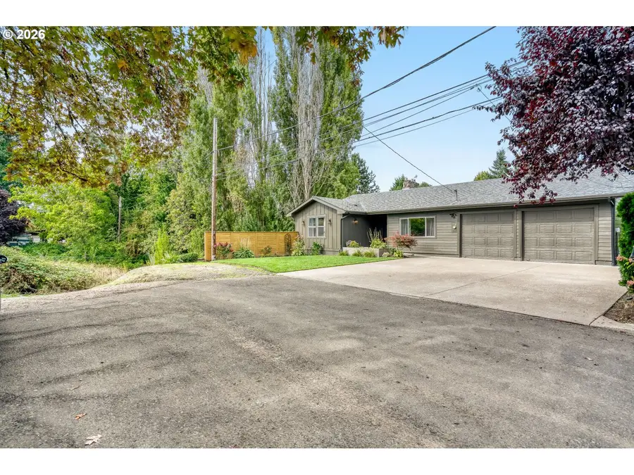 845 Mckinley St, Woodburn, OR 97071 - #3