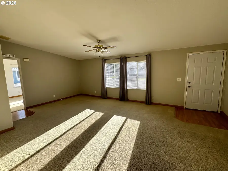 1070 Grove St, Baker City, OR 97814 - #2