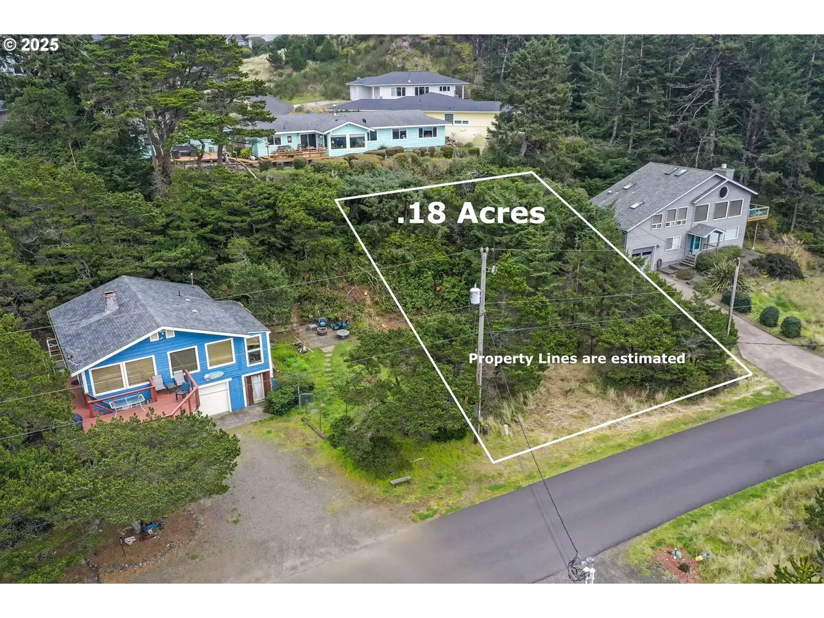 2605 NW Parker Ave, Waldport, OR 97394 - Image #1