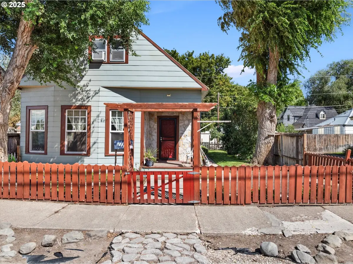 2420 9th St, Baker City, OR 97814 - Image #1