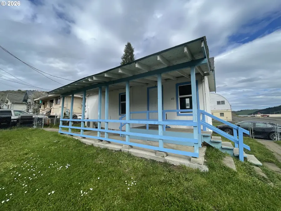 413 NE Boston St, Roseburg, OR 97470 - Image #2