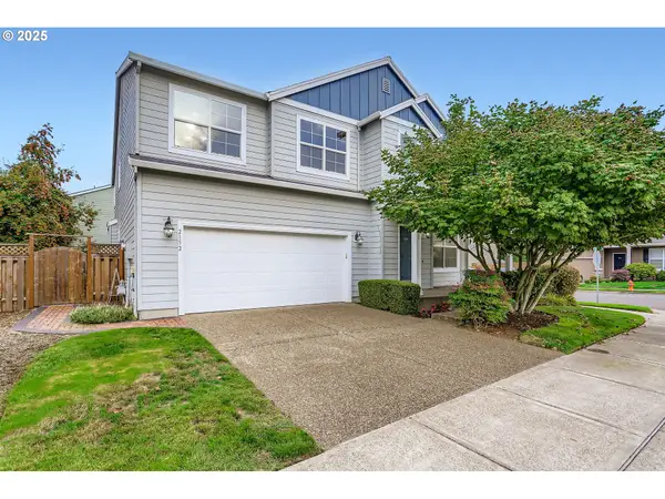 2152 N Laurelwood St, Canby, OR 97013