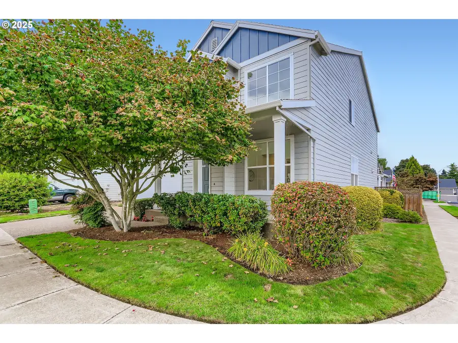 2152 N Laurelwood St, Canby, OR 97013 - Image #2