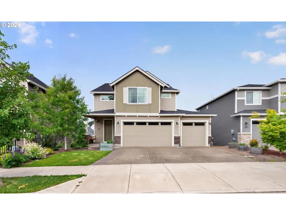 165 W Taylor Ct, Newberg, OR 97132 - #1