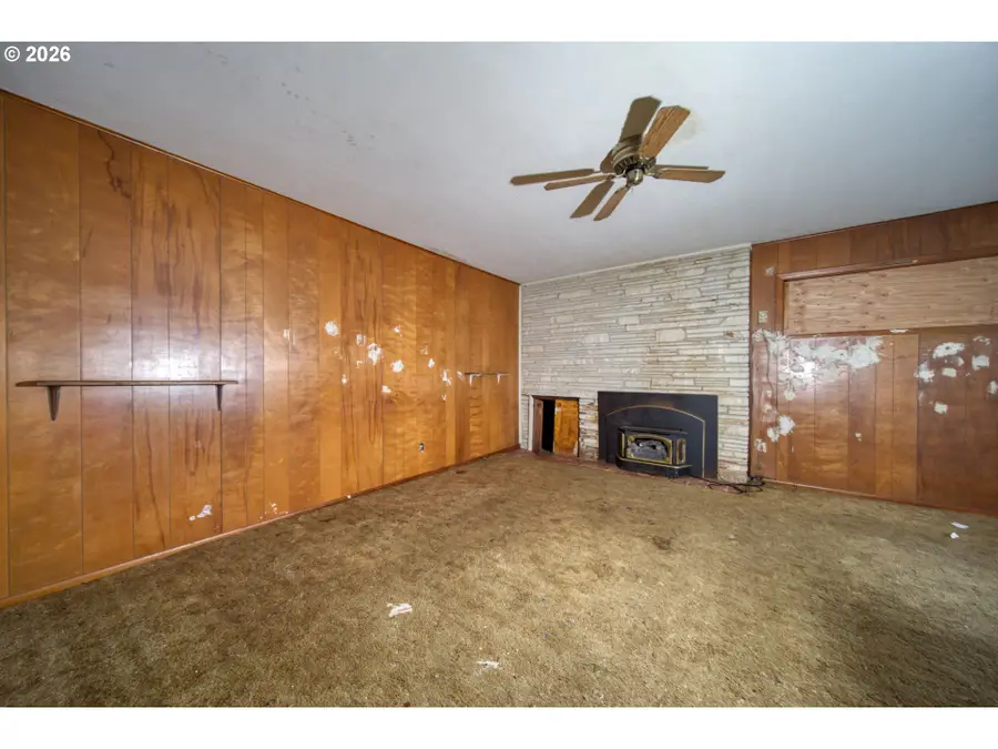 1220 N Henry St, Coquille, OR 97423 - #3