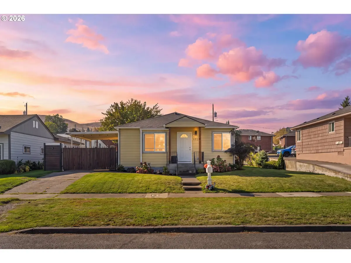 1720 E 9th St, The Dalles, OR 97058 - #1