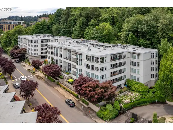 2445 NW Westover Rd #209, Portland, OR 97210