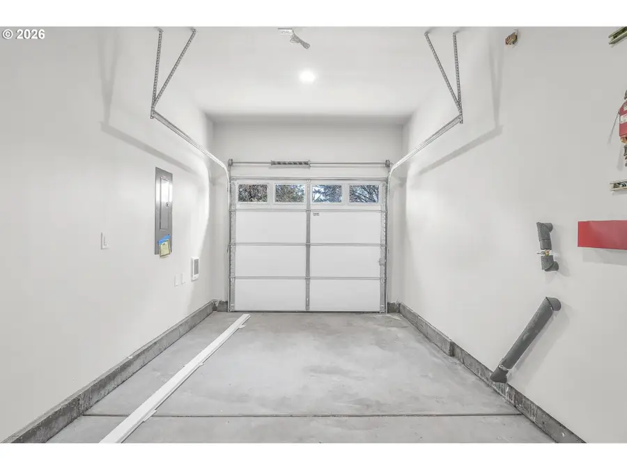 9259 E Burnside St, Portland, OR 97216 - #3