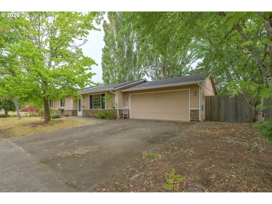 1801 SW Tamarack St, McMinnville, OR 97128 - #3